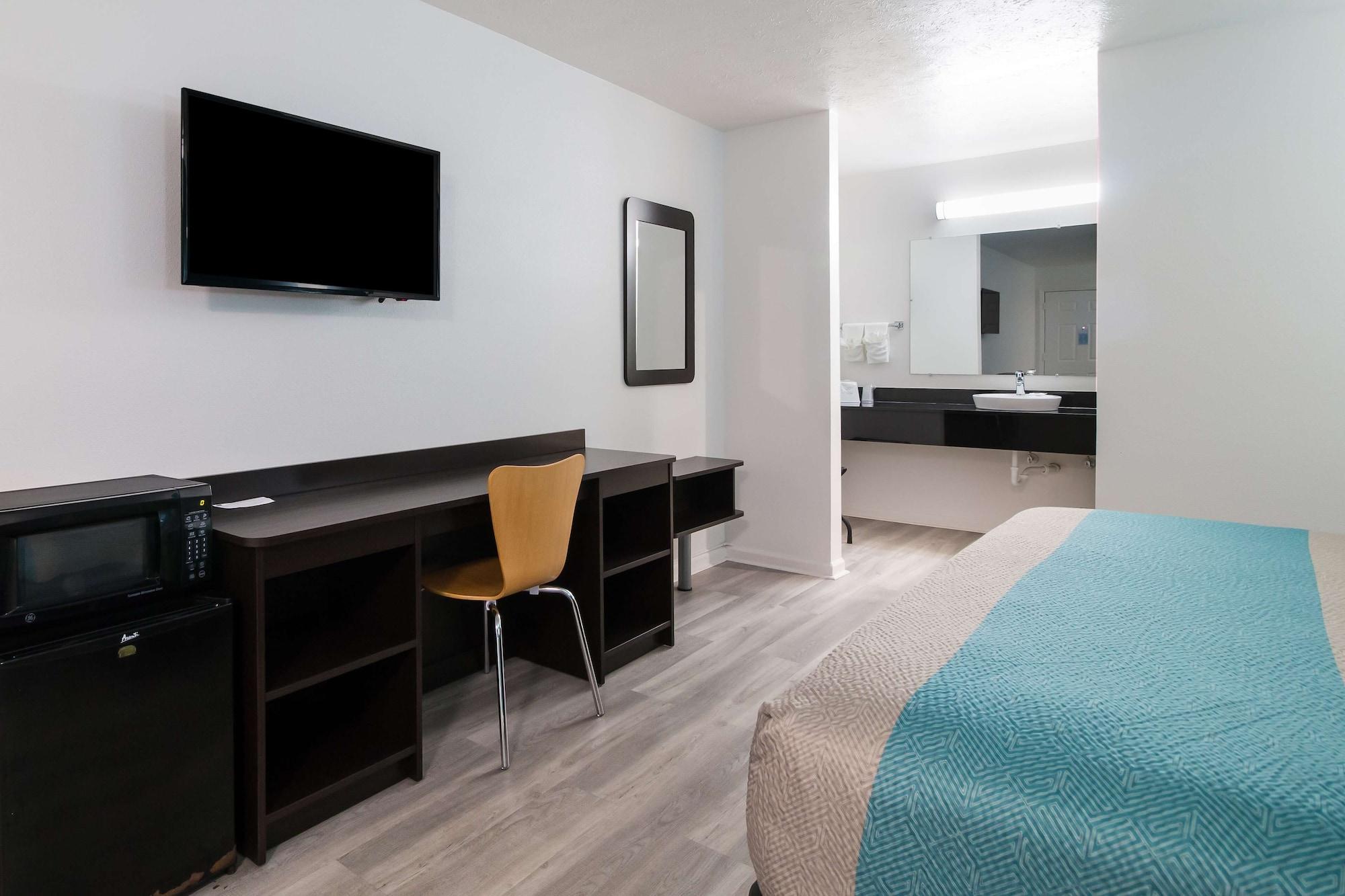 Motel 6-Metropolis, Il Bagian luar foto