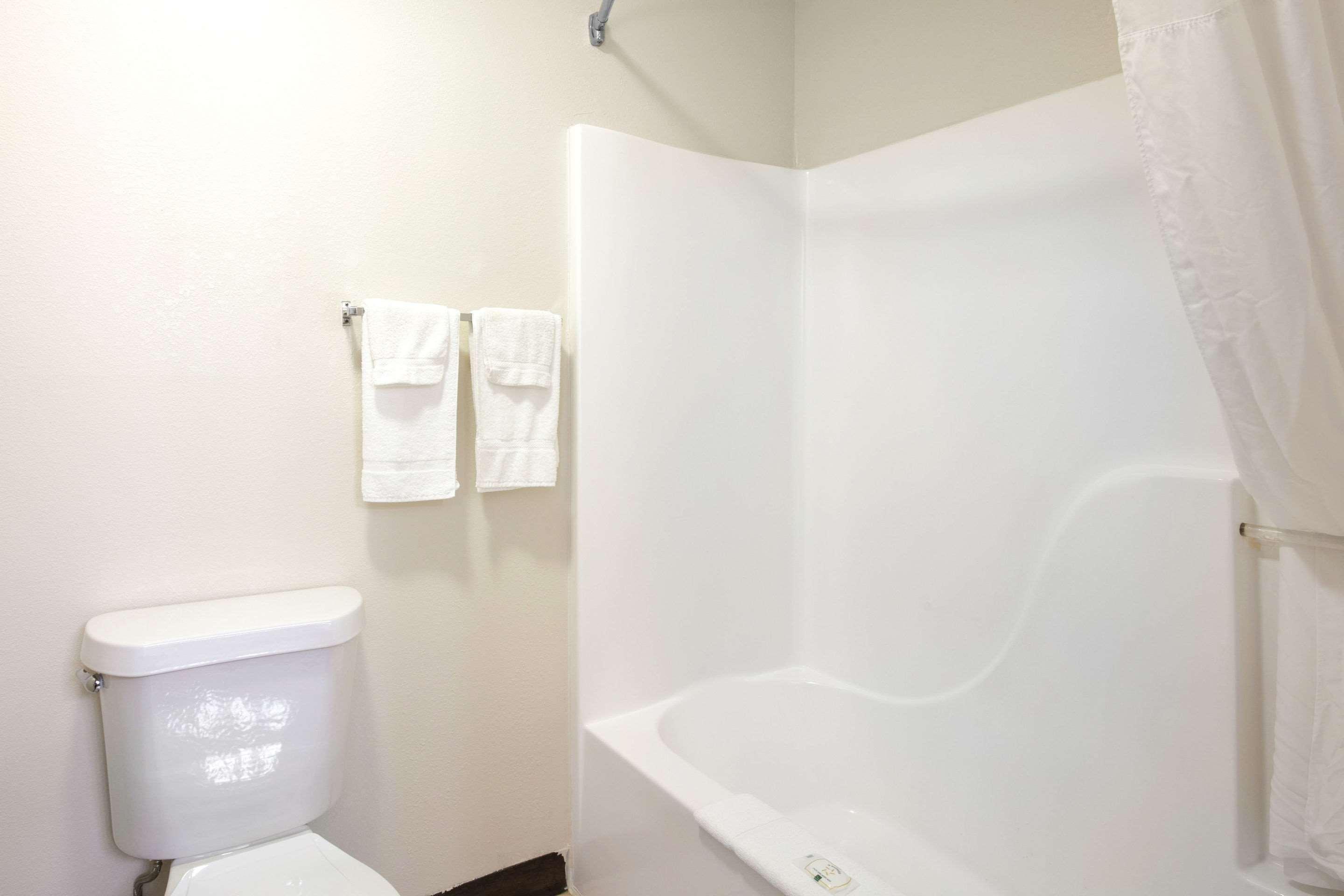 Motel 6-Metropolis, Il Bagian luar foto