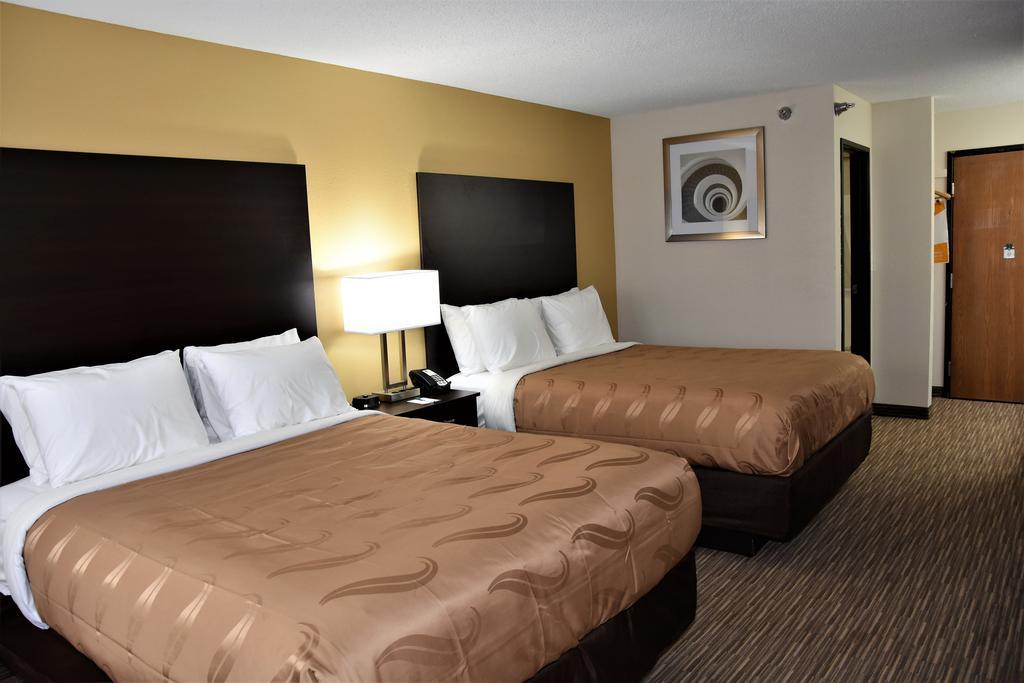 Motel 6-Metropolis, Il Bagian luar foto