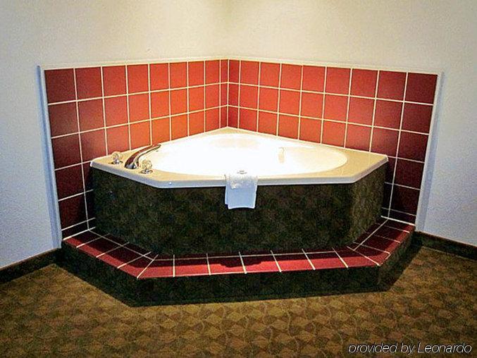 Motel 6-Metropolis, Il Bagian luar foto